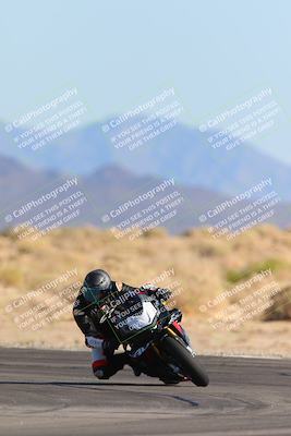 media/Feb-03-2024-SoCal Trackdays (Sat) [[767c60a41c]]/11-Turn 16 (2pm)/